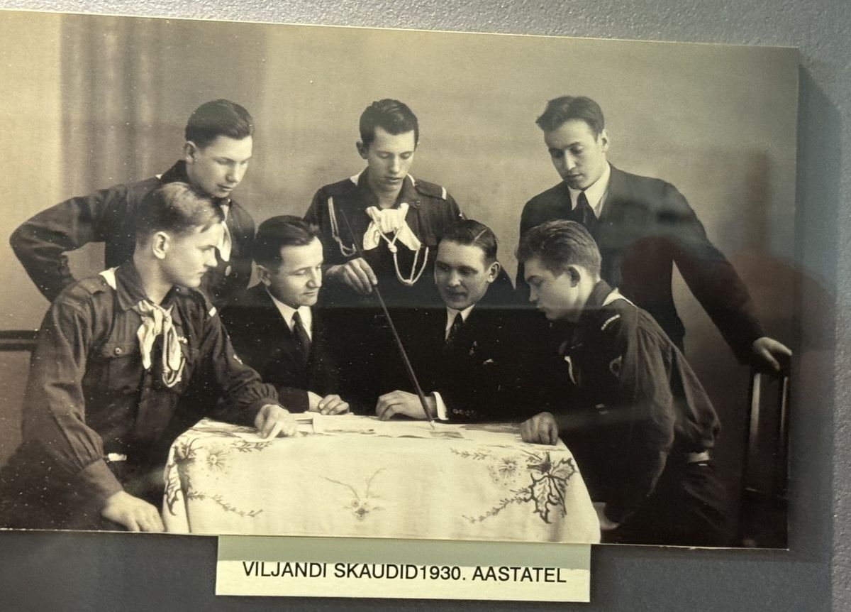 Scouts in Viljandi in the 1930s. Elmar Koik joined the movement in Karksi-Nuia in 1938; he is not identified in this photograph. Viljandi Museum.