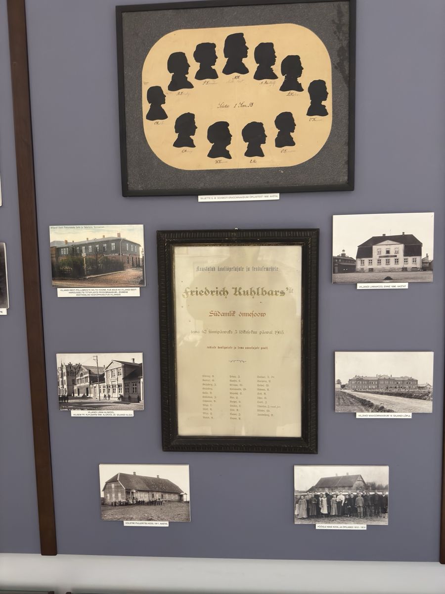 Viljandi Museum display, set 3 no. 6: Kuhlbars greeting 1905