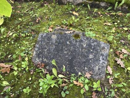 Viljandi Old Cemetery: Jaan's slab (right)
